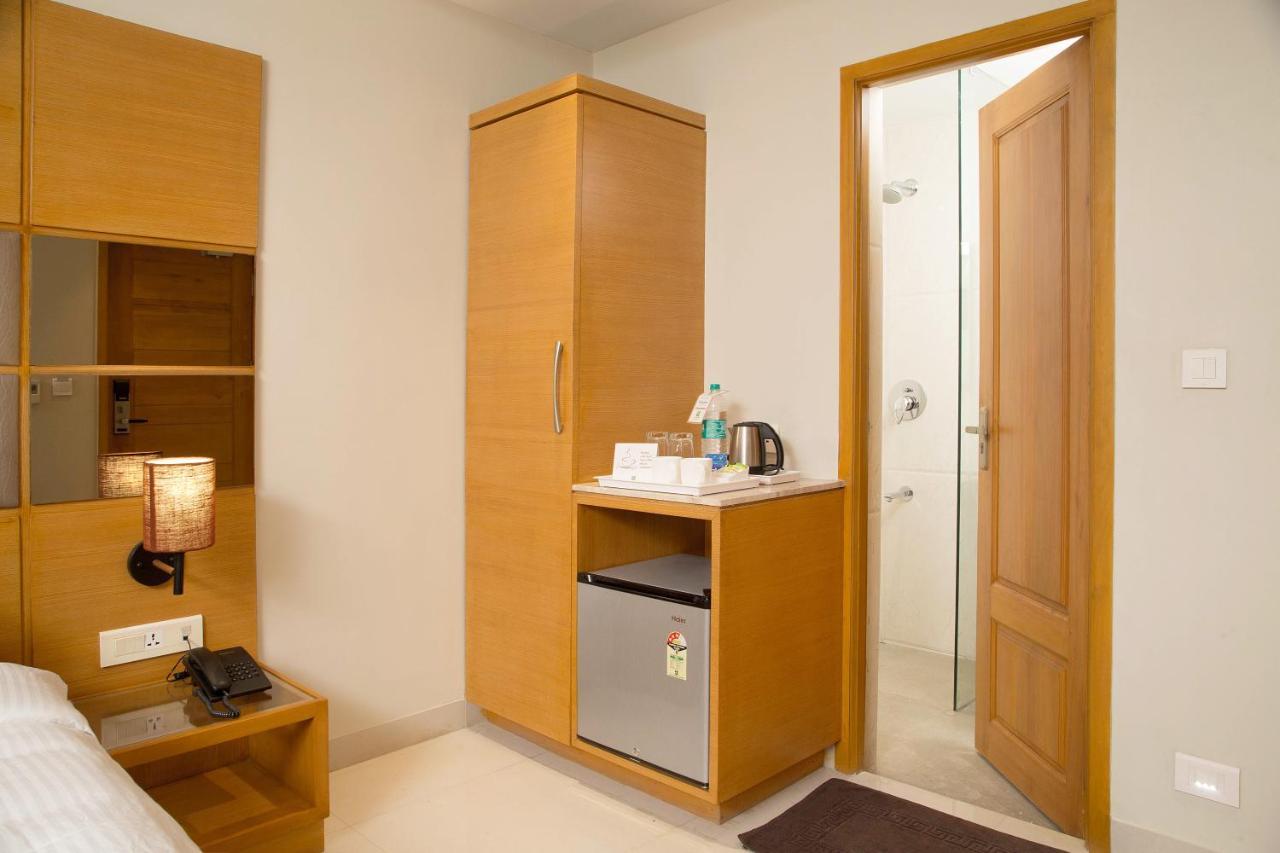 Sri Aadhish Grand Hotel Arantangi ภายนอก รูปภาพ